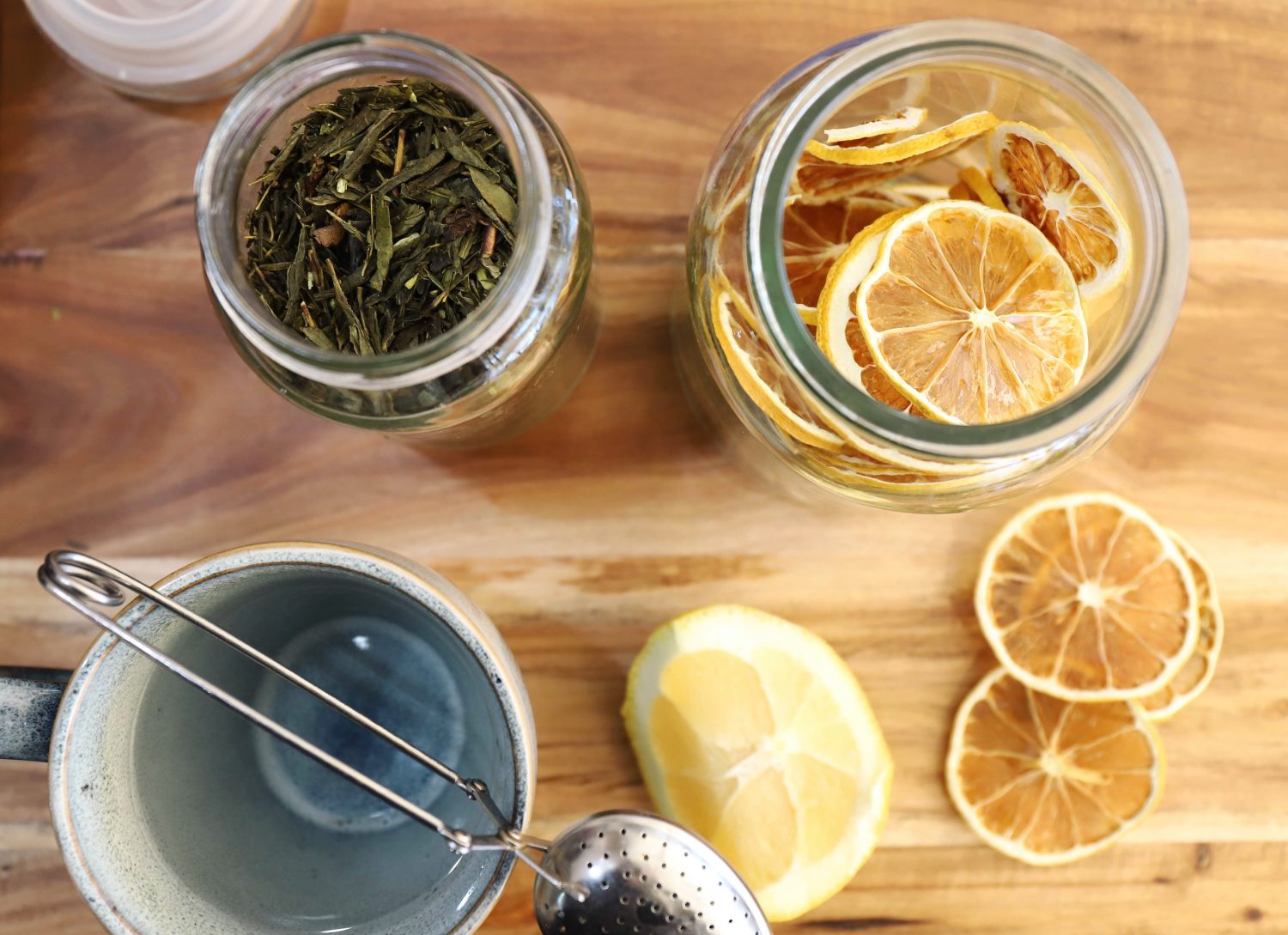 Dehydrated Lemons to Preserve your Crop