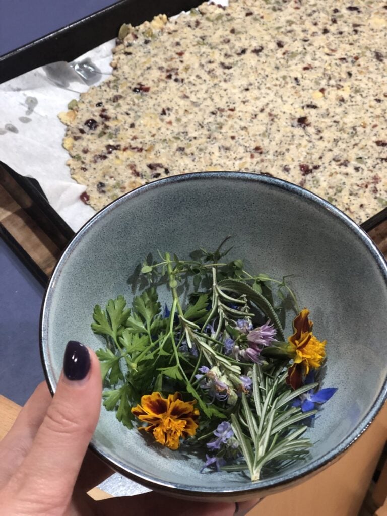 botanical crackers