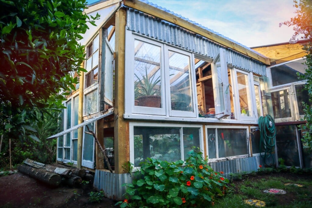 diy greenhouse from recycled windows
