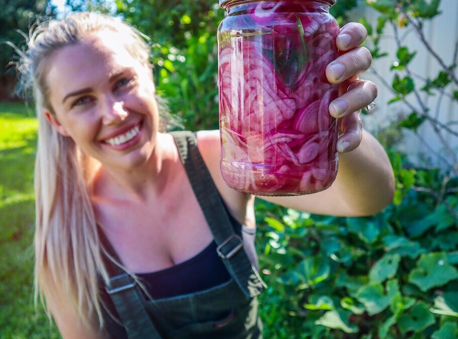 Simple Pickled Red Onion