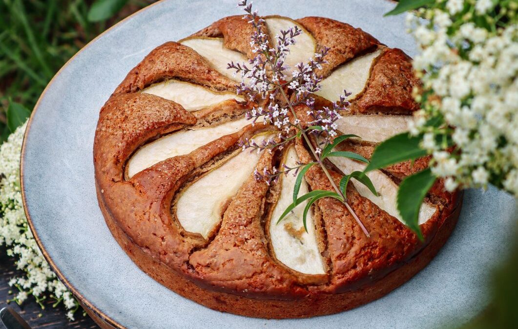 Spiced Ginger and Pear Tea Cake